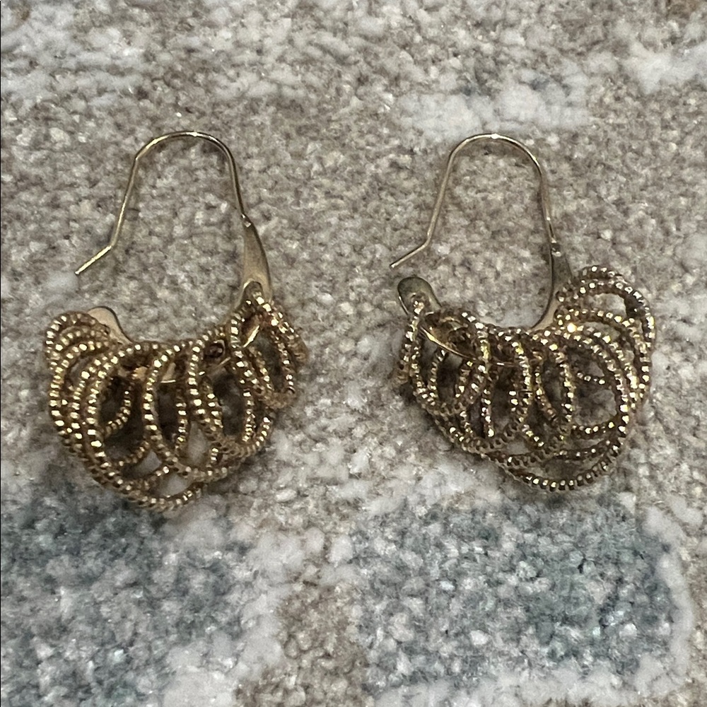 ‼️ Gold Dangling Hoop Earrings ‼️